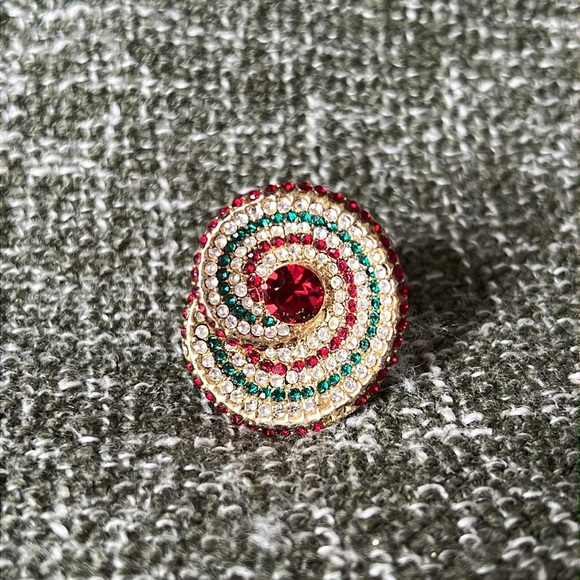 Indian red, white, and green adjustable ring - Picture 3 of 6